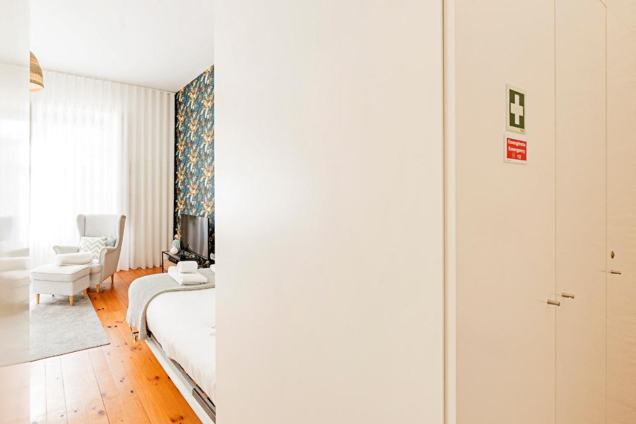 Lovelystay - Cativo Studio Downtown By Metro Station Porto Bagian luar foto